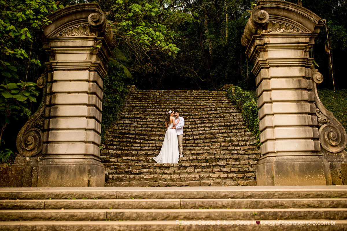ensaio com cachorro, golden, retriever, ensaio de casal com cachorro, ensaio com golden, jardim botanico de Sao paulo, ensaio no jardim botanicoensaio com cachorro, golden, retriever, ensaio de casal com cachorro, ensaio com golden, jardim botanico de Sao