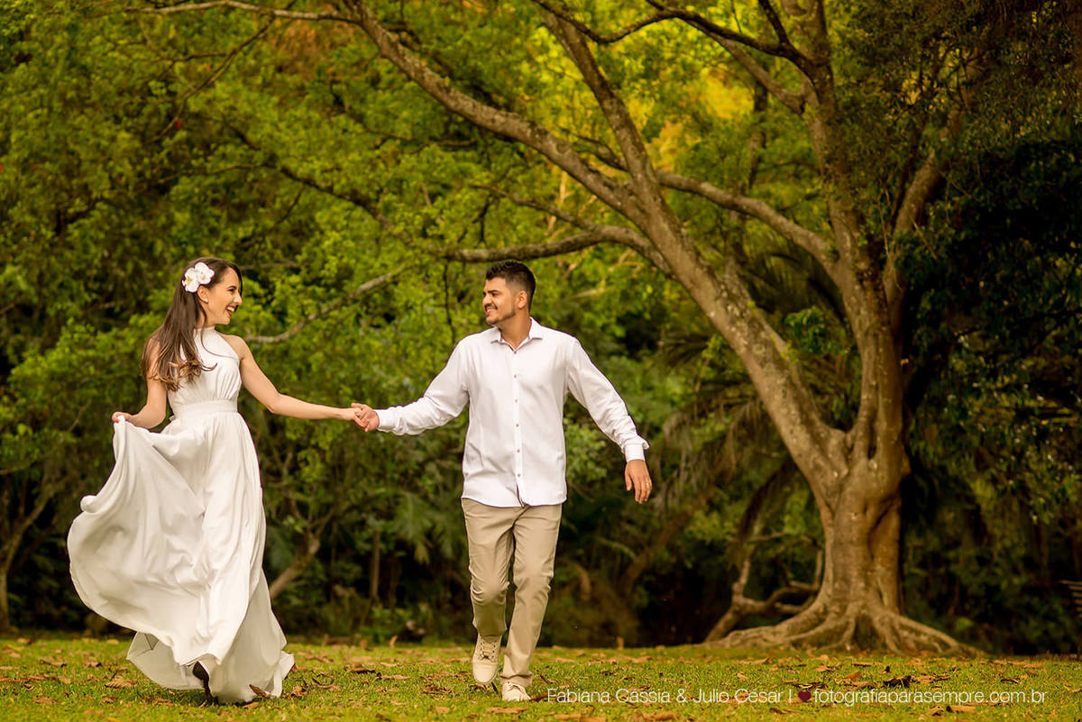ensaio com cachorro, golden, retriever, ensaio de casal com cachorro, ensaio com golden, jardim botanico de Sao paulo, ensaio no jardim botanico