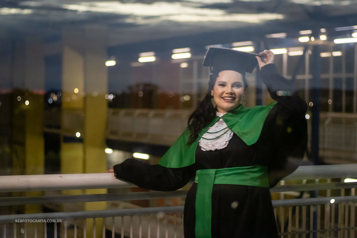 formatura; UFAM; formanda; engenharia; enfermagem; nutrição; fotos de formatura; fotógrafo em Manaus; Manaus; Amazonas; faculdade; Universidade Federal do Amazonas; beca; unip;