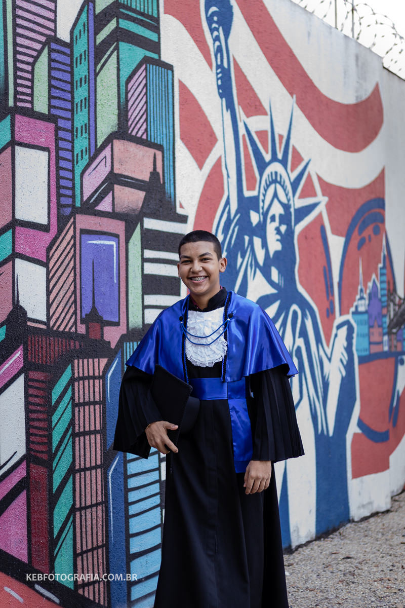 formatura; colação de grau; cerimônia de graduação; ICBEU; Instituto Cultural Brasil Estados Unidos; formandos; beca; fotógrafo Manaus; fotógrafo de formatura;