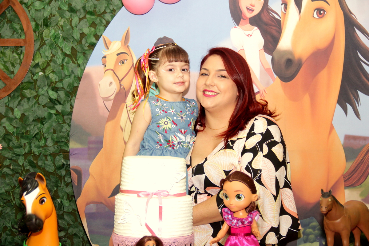 Festa infantil | criança | festa de criança - bolo - decoração de festa