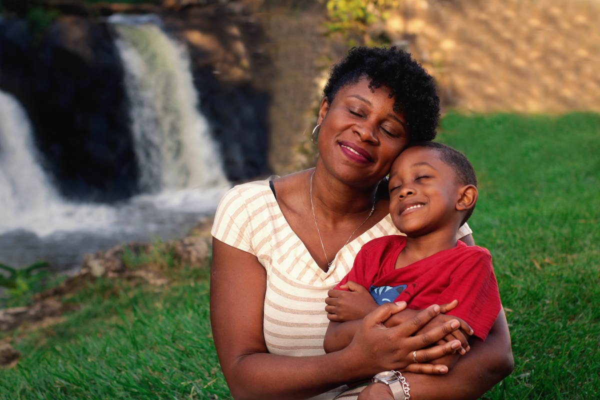ensaio de família - filhos - mãe de menino- pai de menino - fazenda ipanema - ensaio externo - fotografia - ensaio fazenda ipanema - fotos de aniversário 