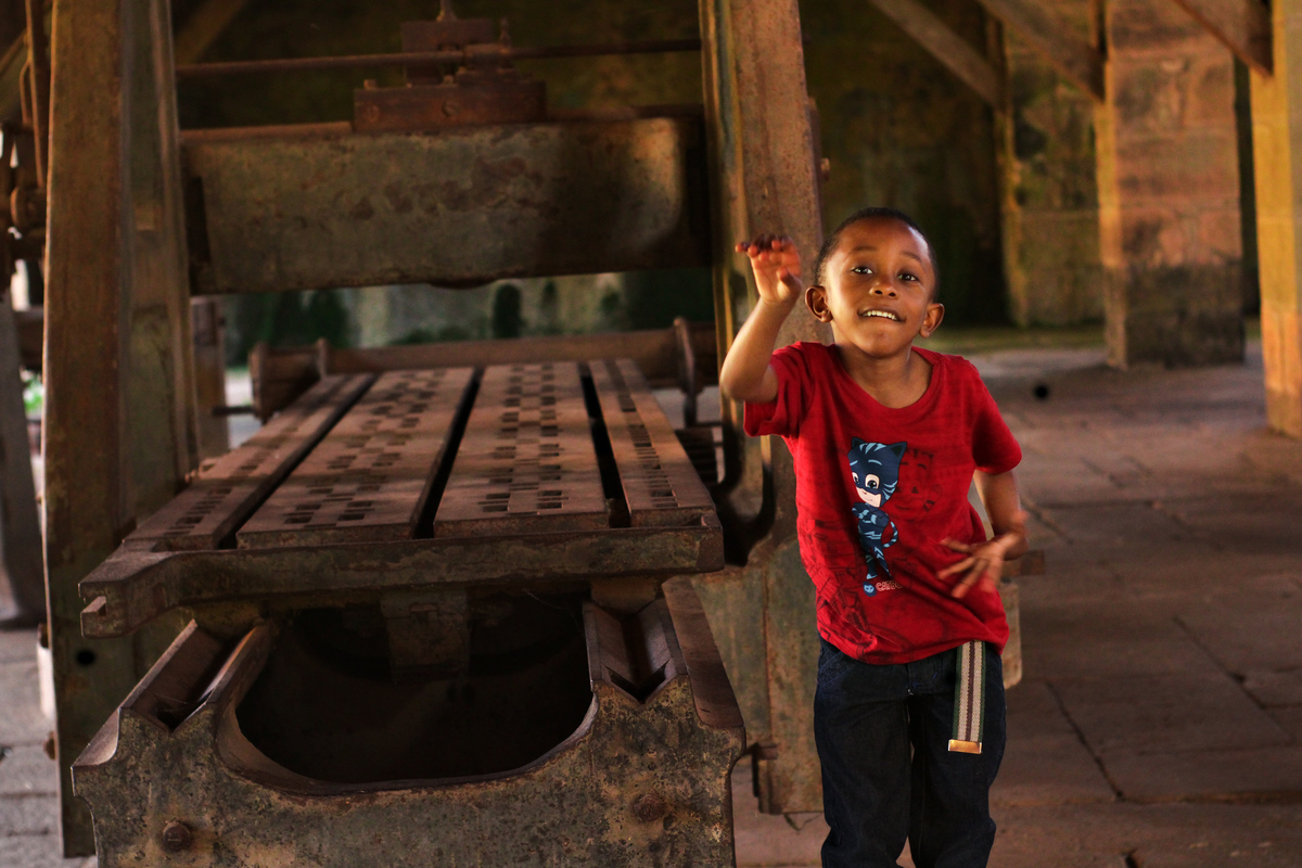 ensaio de família - filhos - mãe de menino- pai de menino - fazenda ipanema - ensaio externo - fotografia - ensaio fazenda ipanema - fotos de aniversário 