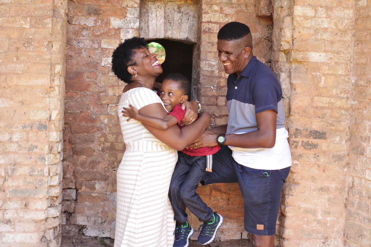 ensaio de família - filhos - mãe de menino- pai de menino - fazenda ipanema - ensaio externo - fotografia - ensaio fazenda ipanema - fotos de aniversário 