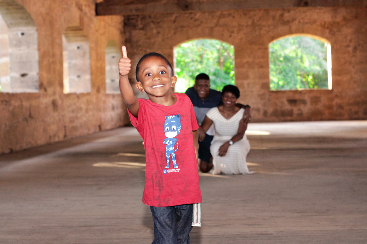 ensaio de família - filhos - mãe de menino- pai de menino - fazenda ipanema - ensaio externo - fotografia - ensaio fazenda ipanema - fotos de aniversário 