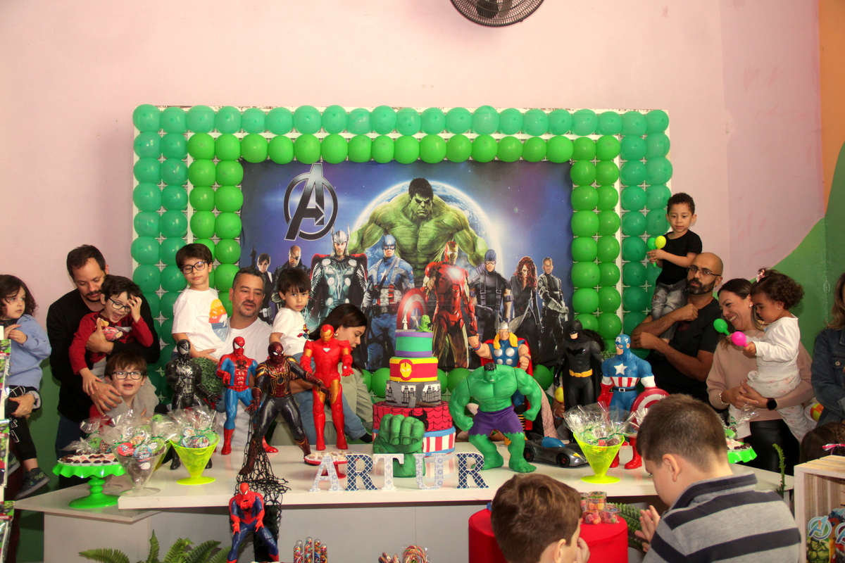 vingadores - festa de crianças - festa em buffet - homem de ferro - capitaão america