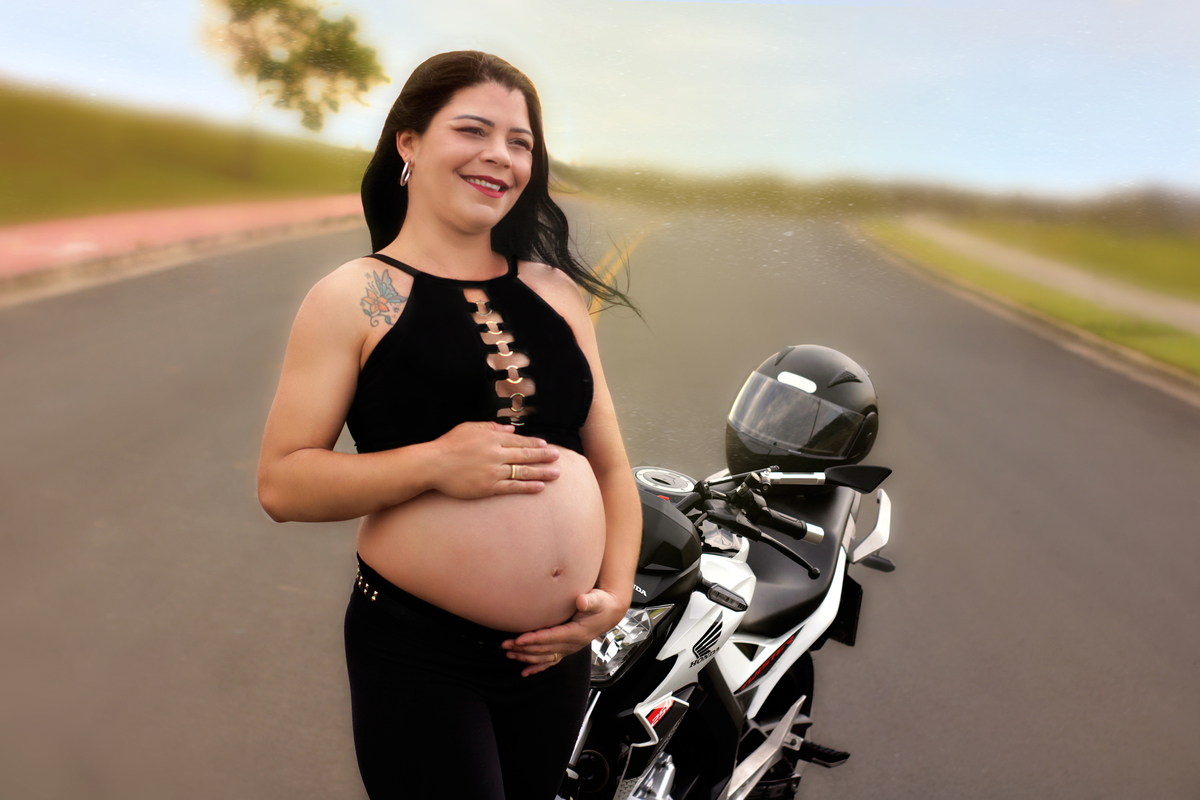 ensaio gestante - foto de gestante - foto de gravida - votorantim - são paulo- moto - ensaio de moto - mãe de menino