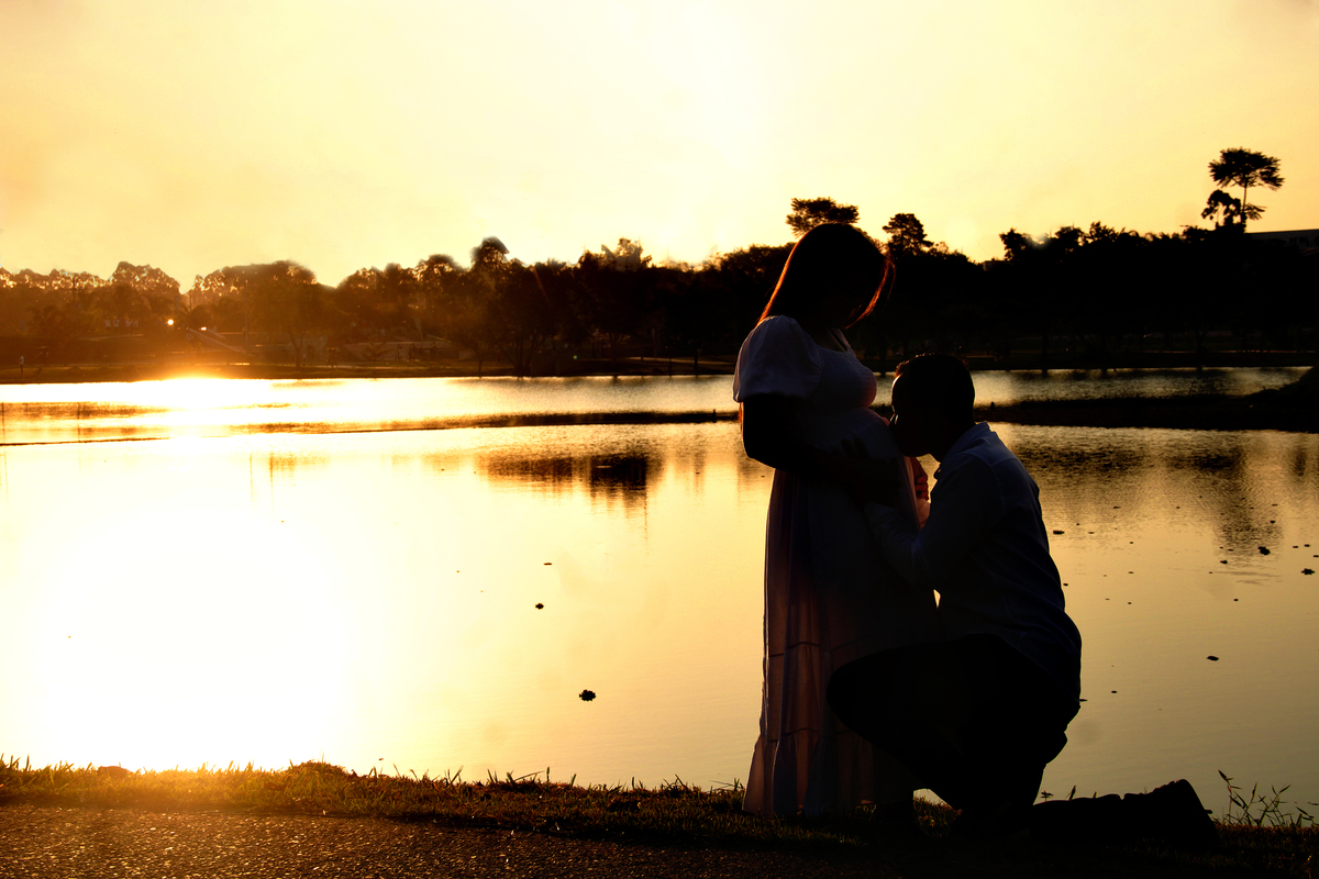 parque das águas - sorocaba - são paulo - mãe de menino - mãe de menina - foto de família - ensaio de gestante externo - por do sol