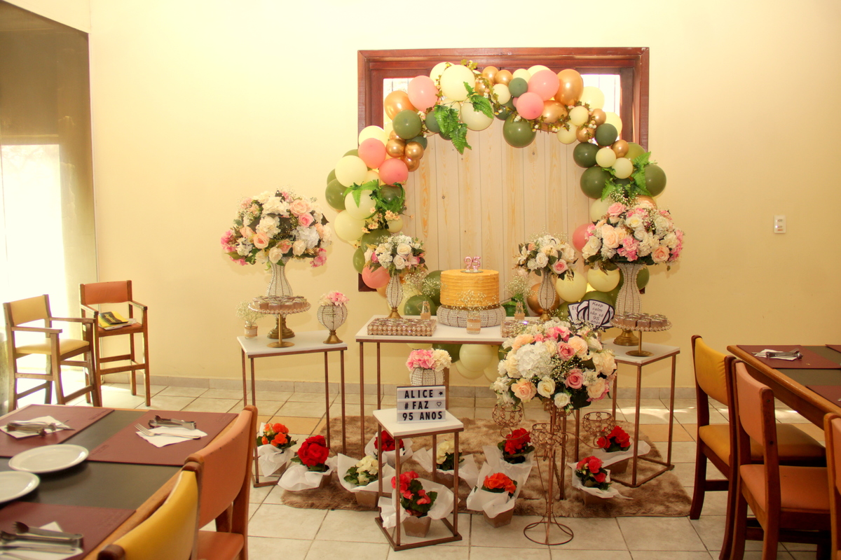 aniversario - 95 anos - festa de aniversario - foto de aniversario - fotografia de aniversario - fotografia de festa 