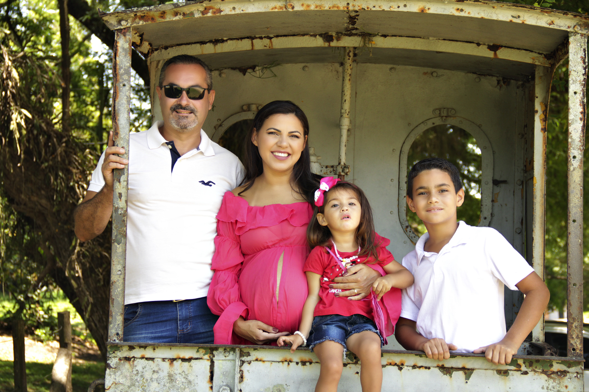 ensaio gestante - fotografia de gestante - foto gestante - fazenda ipanema - foto fazenda ipanema - ensaio fazenda ipanema - foto família- ensaio família 