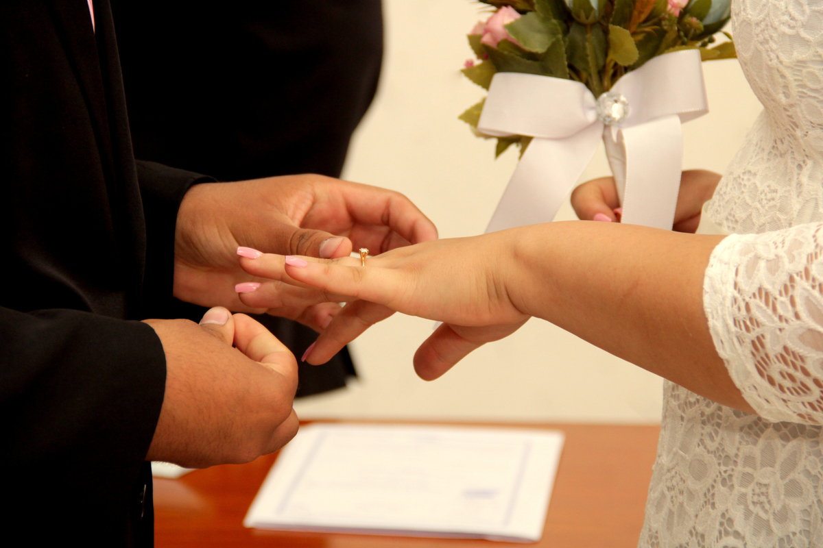 casamento cívil - foto de casamento - casamento - fotografia de casamento  - troca de aliança