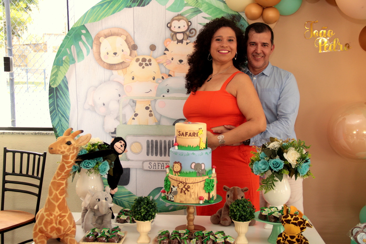 chá de bebê- fotografia de bebê - foto de família - fotografia de família - foto de chá de bebê - mãe de menino - pai de menino - mãe de três 