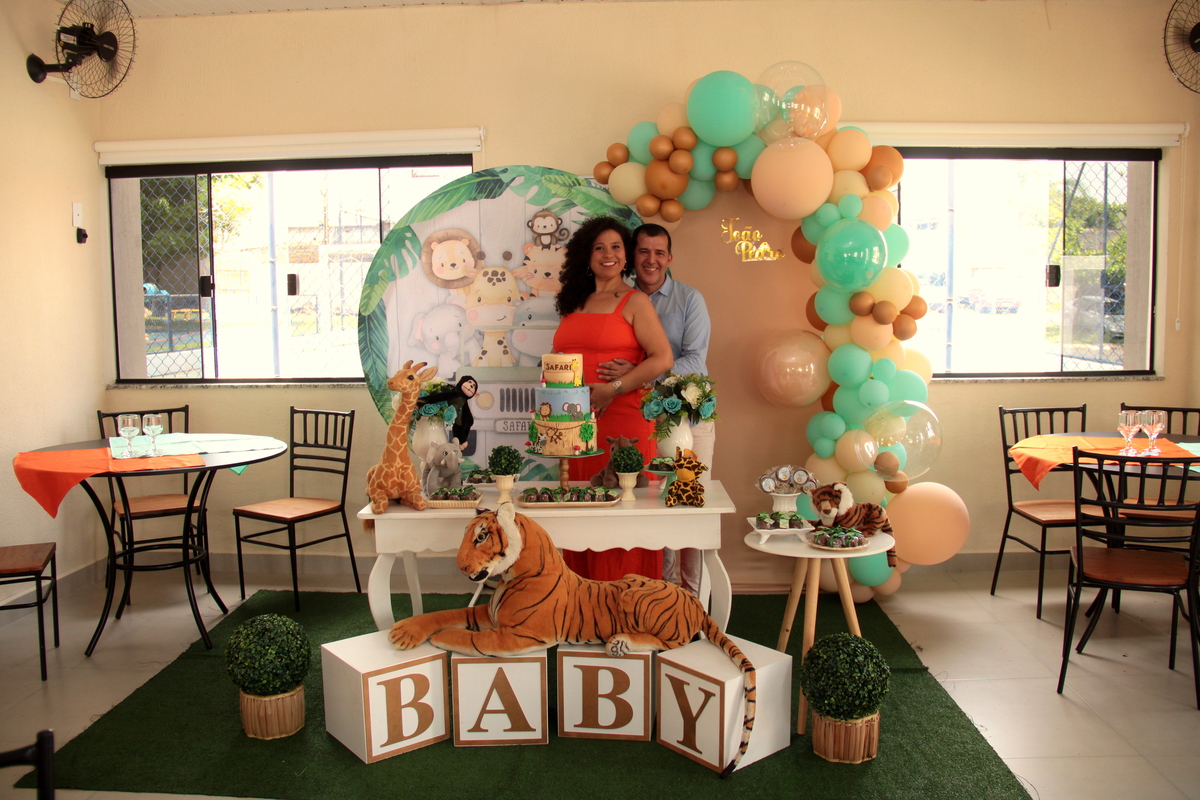 chá de bebê- fotografia de bebê - foto de família - fotografia de família - foto de chá de bebê - mãe de menino - pai de menino - mãe de três 