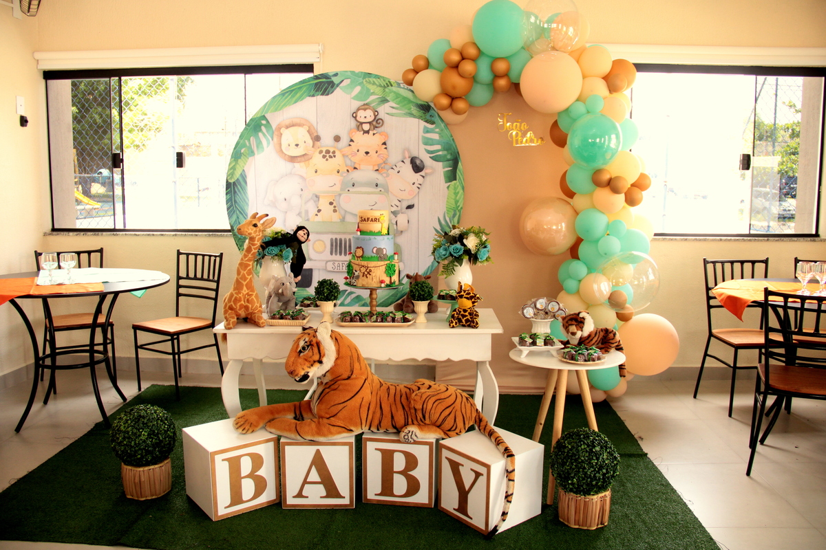 chá de bebê- fotografia de bebê - foto de família - fotografia de família - foto de chá de bebê - mãe de menino - pai de menino - mãe de três 