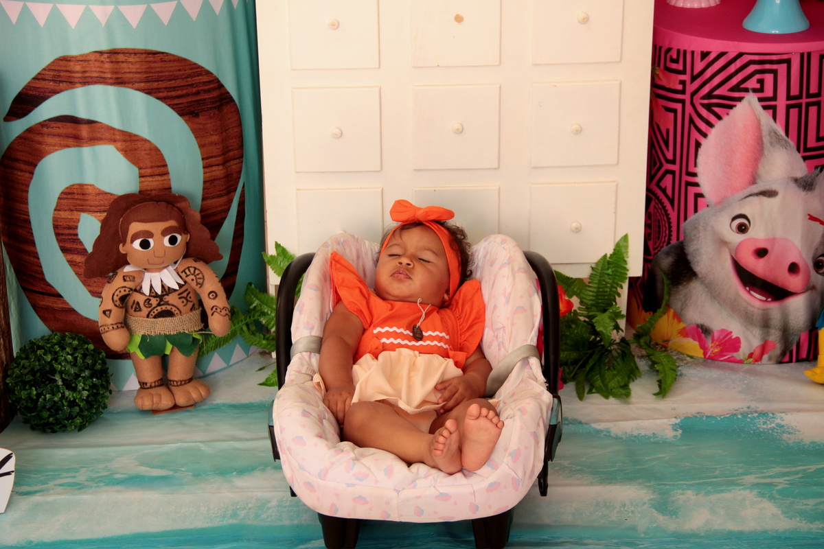 - foto de crinça - fotografia de criança - piscina - chácara - sorocaba -são paulo - araçoiaba 