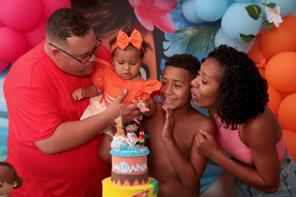 - foto de crinça - fotografia de criança - piscina - chácara - sorocaba -são paulo - araçoiaba 