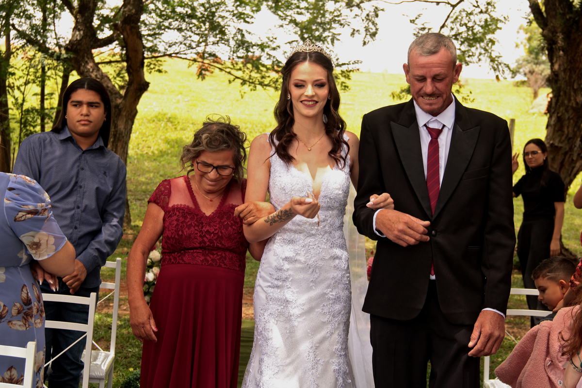 fotografia de casamento - foto de casamento - casamento diurno - festa de casamento - noiva 2024 - interior de são paulo - tiete - sp 
