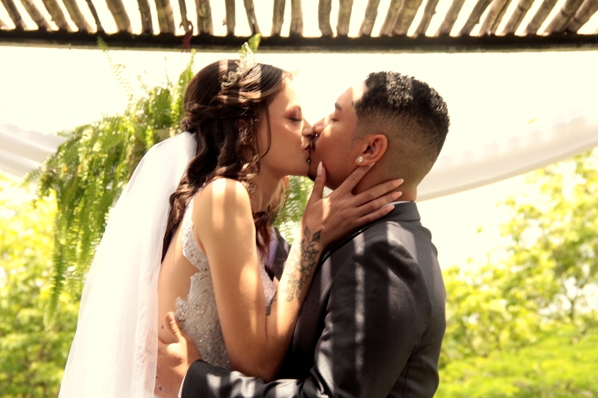fotografia de casamento - foto de casamento - casamento diurno - festa de casamento - noiva 2024 - interior de são paulo - tiete - sp 