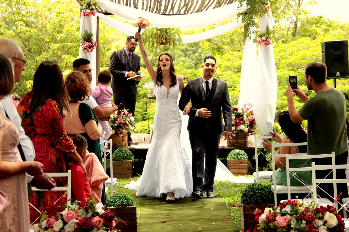 fotografia de casamento - foto de casamento - casamento diurno - festa de casamento - noiva 2024 - interior de são paulo - tiete - sp 