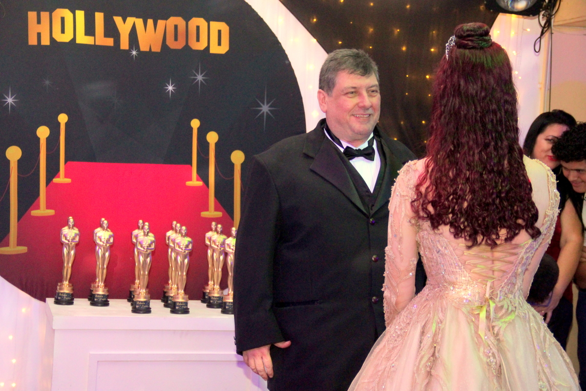 festa de 15 anos ! fotografia de 15 anos | Oscar | Entrega do Oscar | 15 anos | Casarao Fet | Votorantim | Sorocaba | São Paulo 