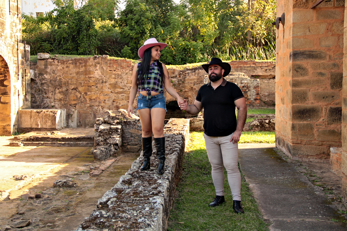 casamento - foto de casamento - pré wedding- fazenda ipanema - iperó - sorocabz- sertanejo  - são paulo- cowboy - cowgirl 