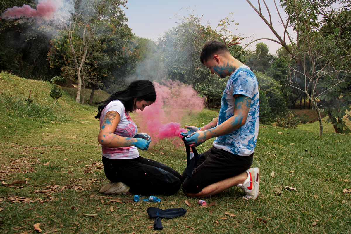 há revelação  -  ensaio chá revelação  - fotografia de gestante - fotografia de bebê - foto de bebê - foto de gestante - mãe de menina -pai de menina - mundo rosa 