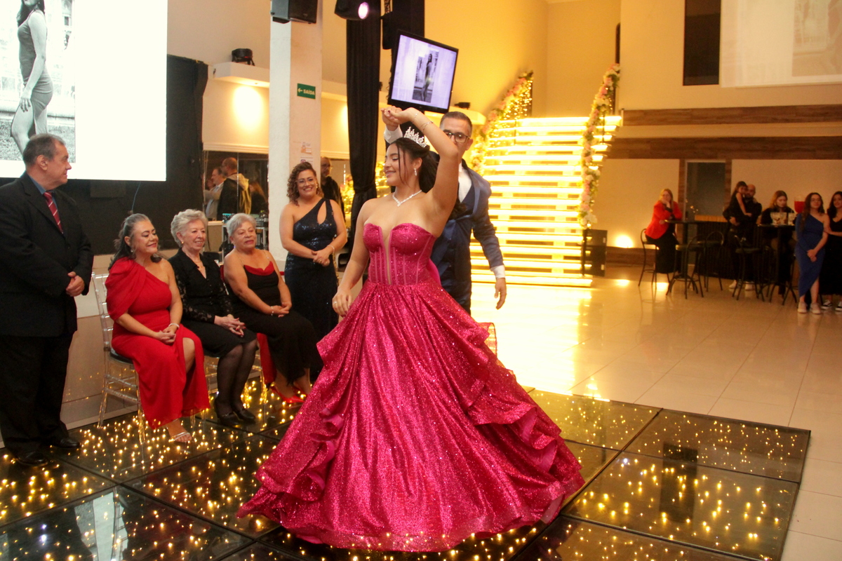 aniversário de 15 anos - debutante - festa de 15 anos - fotografia de 15 anos - foto de 15 anos - fotografia de festa - foto de festa - Lapa sao paulo - 