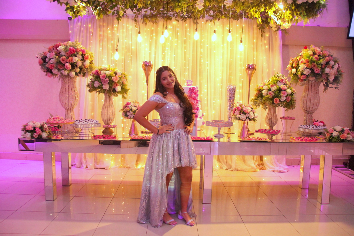 aniversário de 15 anos - debutante - festa de 15 anos - fotografia de 15 anos - foto de 15 anos - fotografia de festa - foto de festa - Lapa sao paulo - 