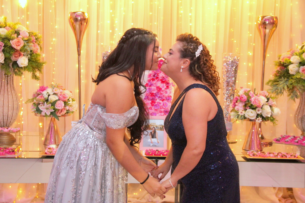 aniversário de 15 anos - debutante - festa de 15 anos - fotografia de 15 anos - foto de 15 anos - fotografia de festa - foto de festa - Lapa sao paulo - 