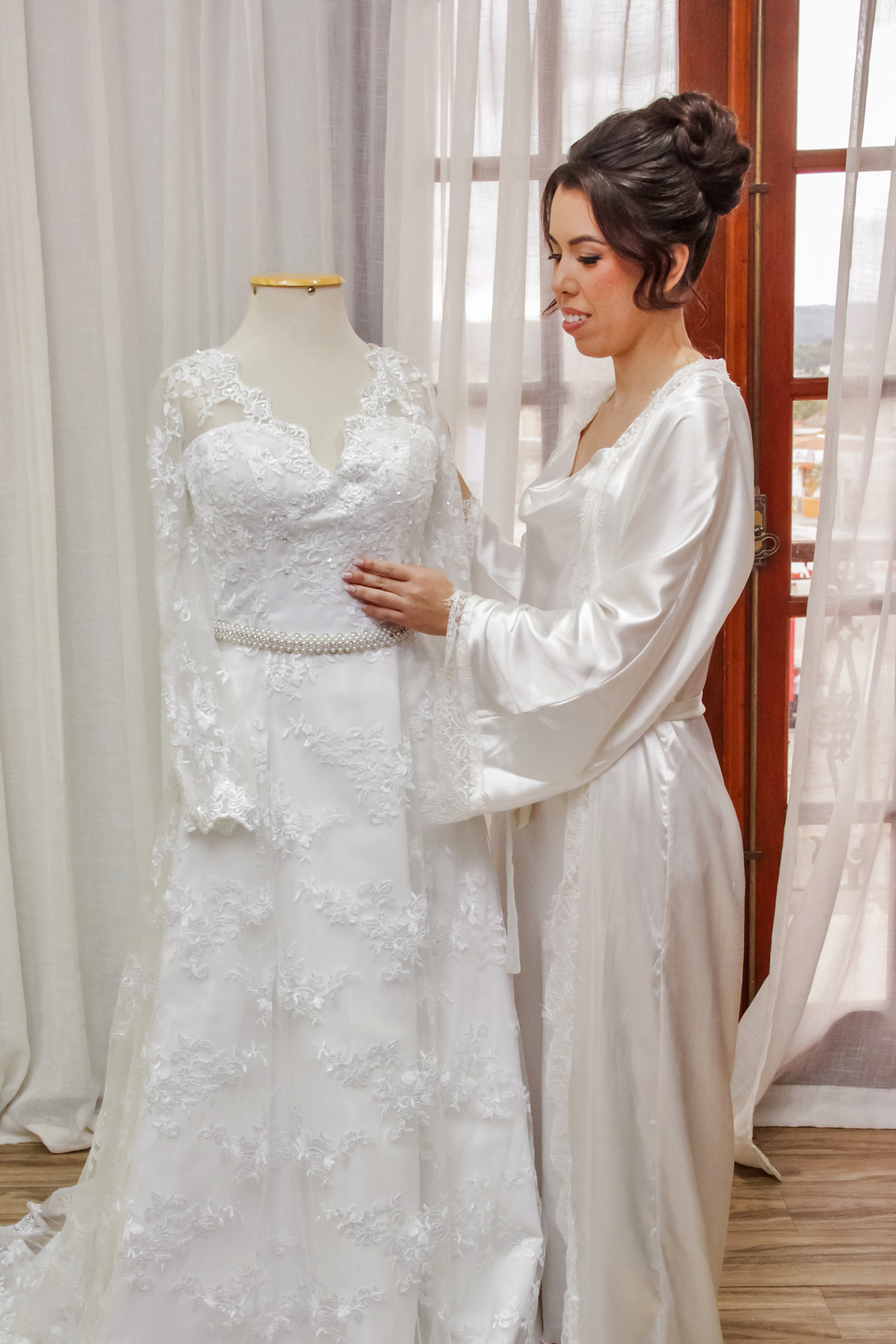 noiva - noivo- casamento - noivado - festa de casamento- cerimonia - padrinhos - foto de casamento- fotografia de casamento- votorantim - sao paulo - sorocaba - making off 