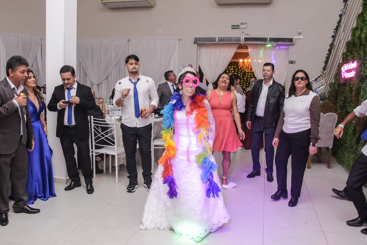 noiva - noivo- casamento - noivado - festa de casamento- cerimonia - padrinhos - foto de casamento- fotografia de casamento- votorantim - sao paulo - sorocaba - making off 