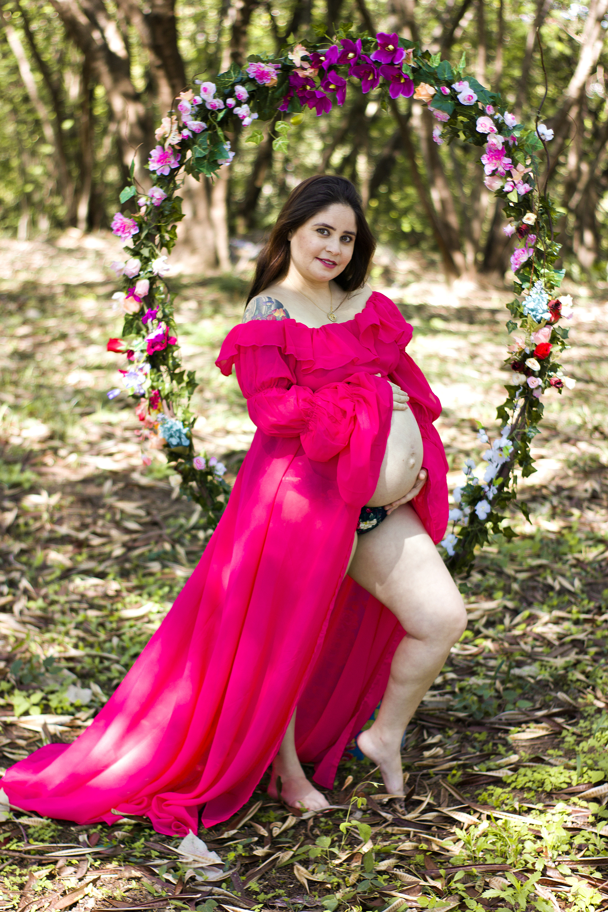 ensaio gestante- gestante- externo - coroa de flores - figurino- gestante - Sorocaba - São Paulo