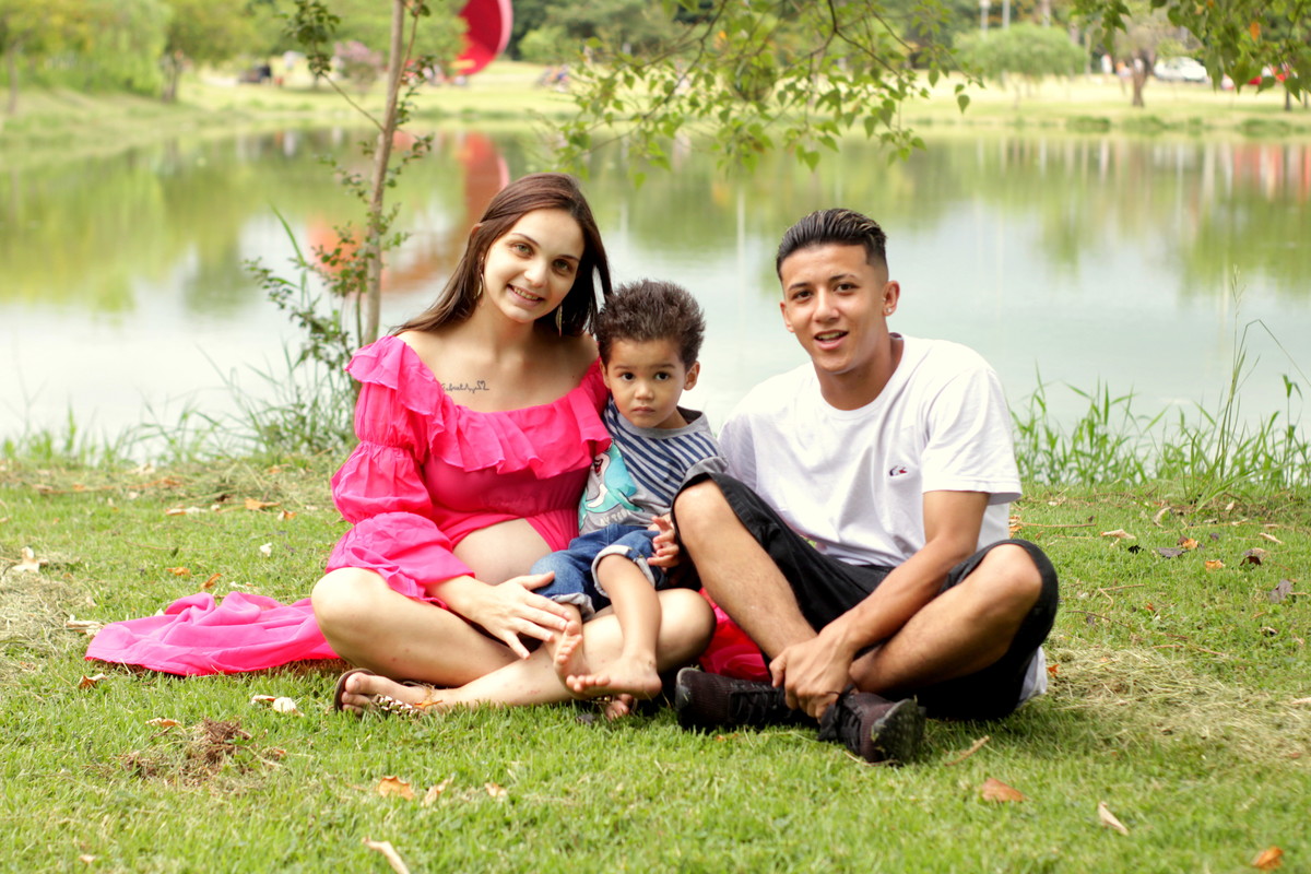 ensaio de gestante externo- book gestante - vestidos de gestante - figurino para gestante- mãe de menina 