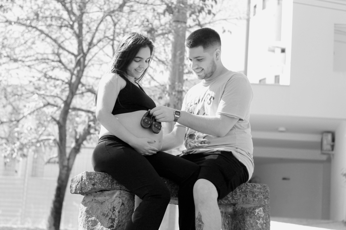 ensaio de gestante - ensaio externo de gestante - grávida- mãe de menino -ensaio de gestante no parque 