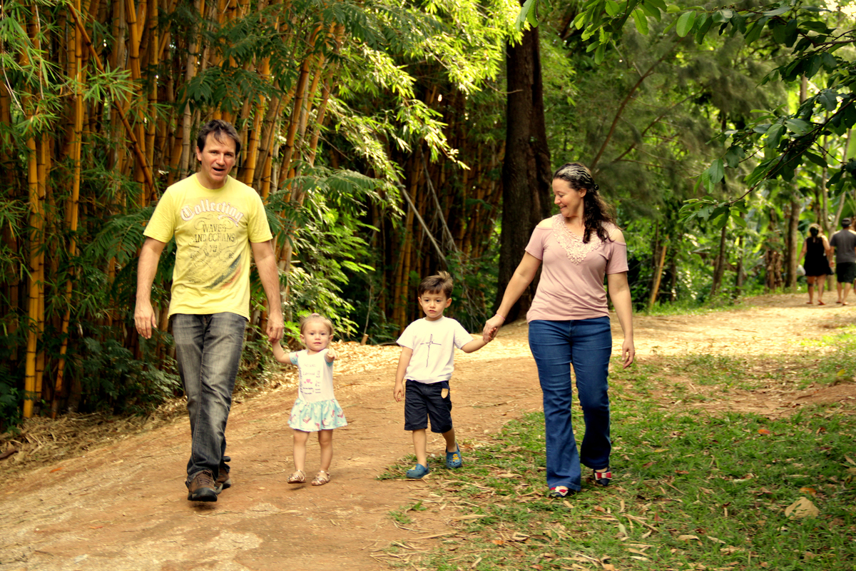 família- ensaio externo de família - ensaio no parque - fotos de família no parque
