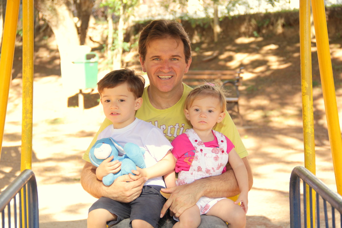 família- ensaio externo de família - ensaio no parque - fotos de família no parque