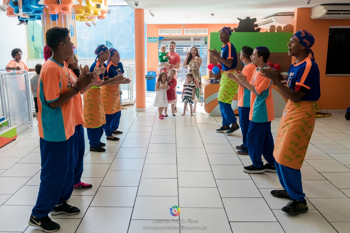 entrada da casa de festas uau kids
