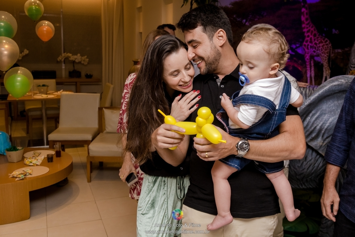 festa infantil tema safari primeiro aninho barra da tijuca rio de janeiro decoração tema floresta selva 