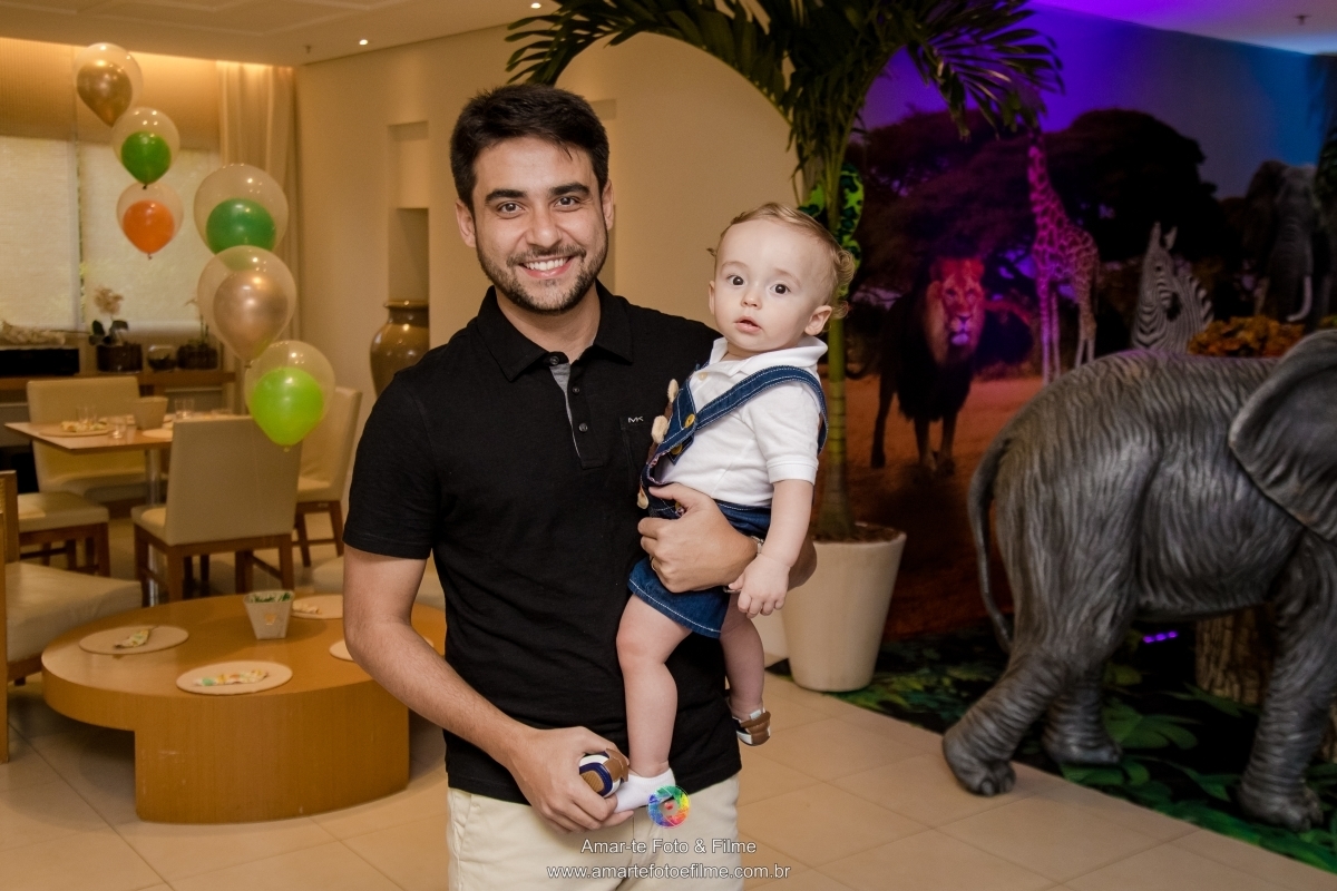 festa infantil tema safari primeiro aninho barra da tijuca rio de janeiro decoração tema floresta selva 