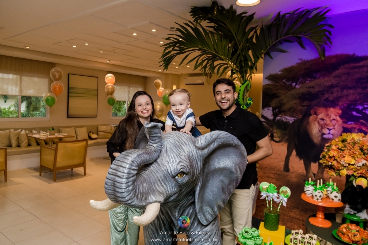 festa infantil tema safari primeiro aninho barra da tijuca rio de janeiro decoração tema floresta selva 