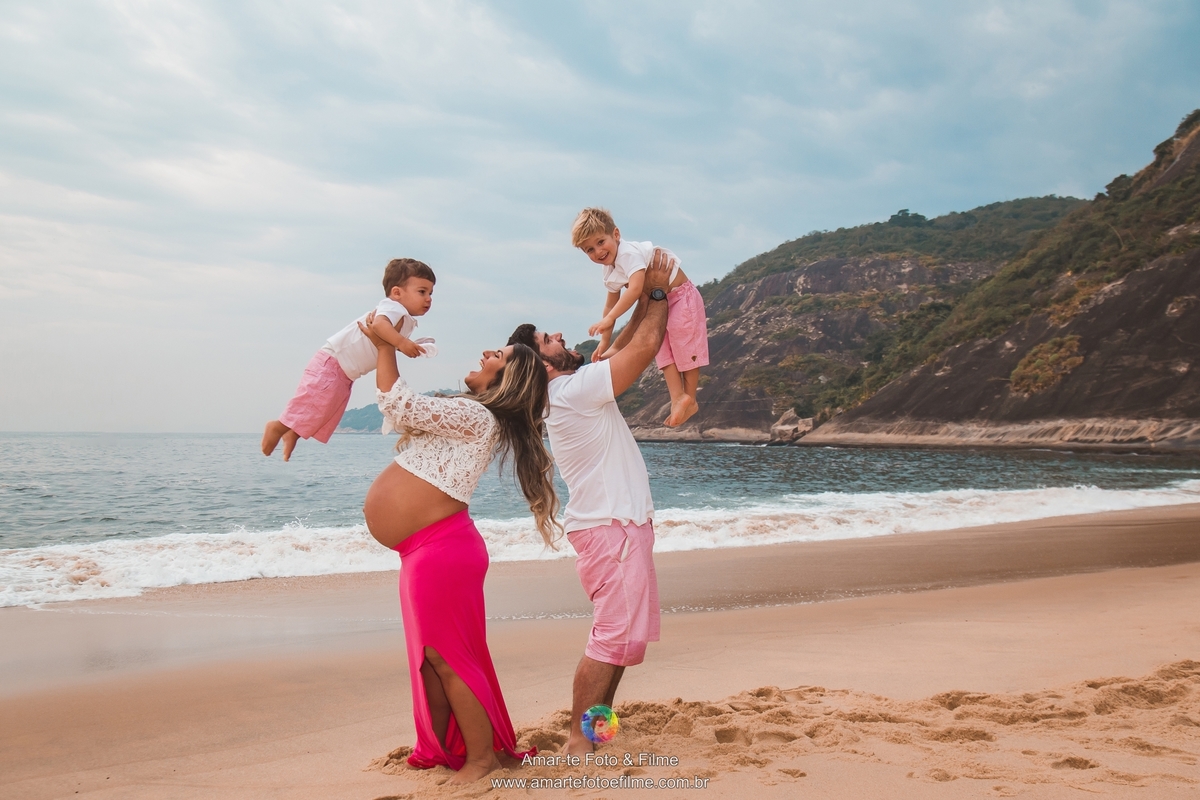 ensaio fotografico gestante praia vermelha urca botafogo rio de janeiro praia familia fotografo família ensaio de gestante