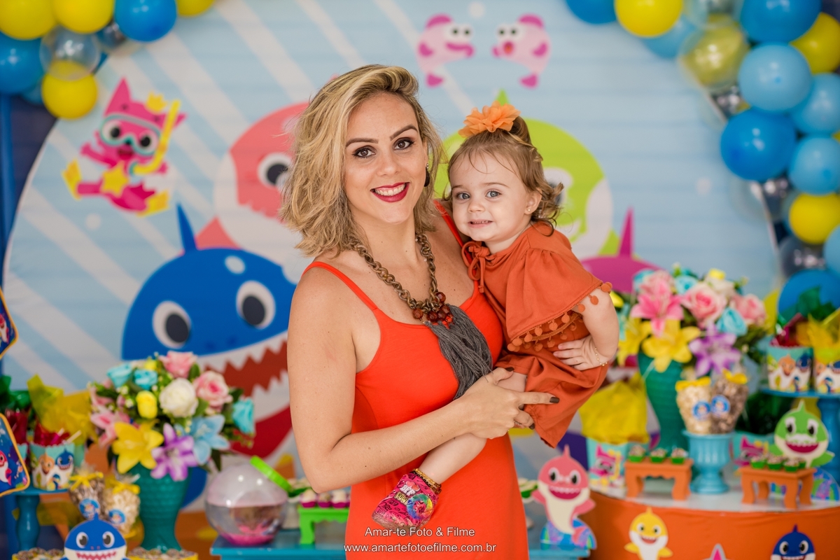 festa infantil decoração decoracao baby shark dois anos vargem grande recreio barra da tijuca fotografo de festa infantil rio de janeiro rj