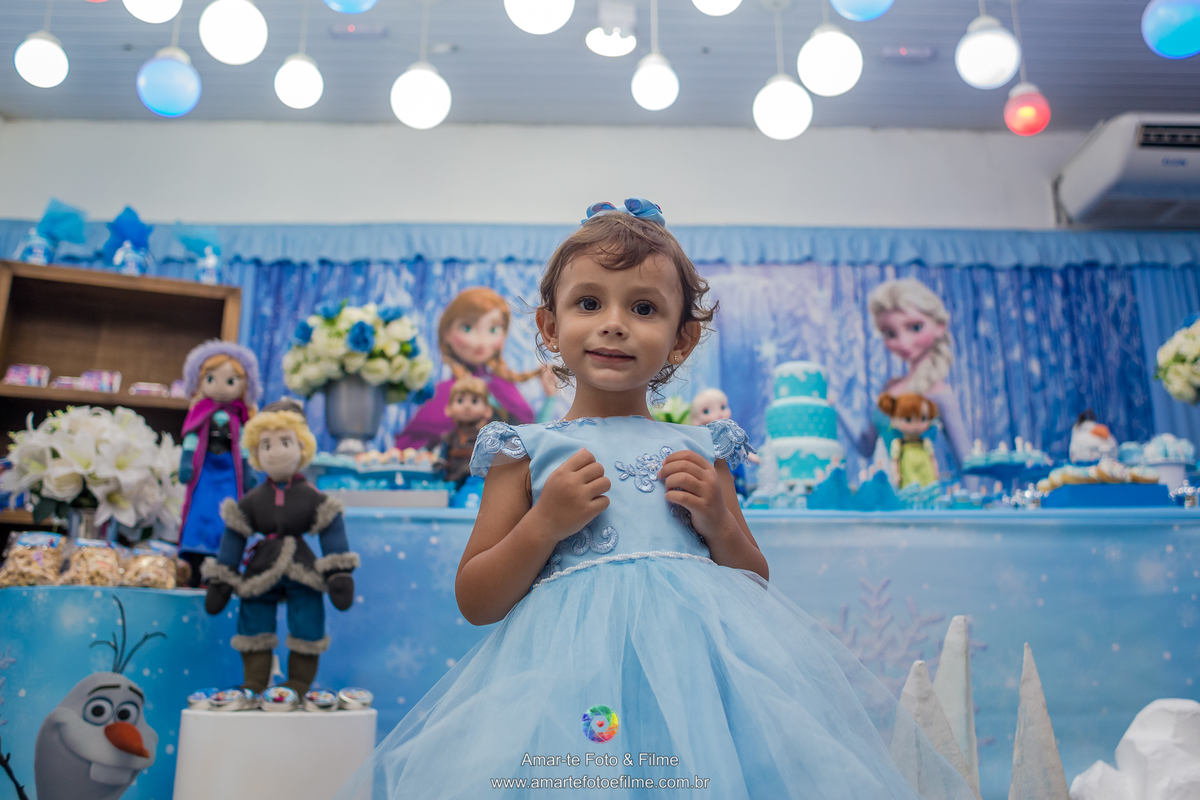 festa infantil tema frozen decoração decoracao elsa ana anna aquarius festas casa de festas rio de janeiro taquara fotografo