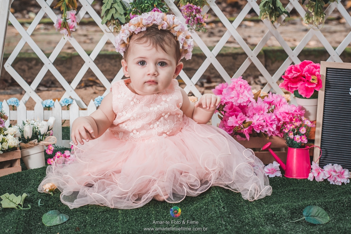 smash the cake parque lage tema flores rio de janeiro menina fada fadinha decoração bolo zona sul rj jardim botanico lagoa copacabana