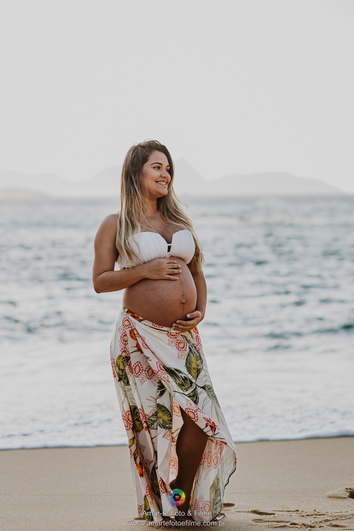 ensaio gestante na praia da urca praia vermelha botafogo rio de janeiro rj barra da tijuca copacabana recreio zona sul mamãe fotografia grávida