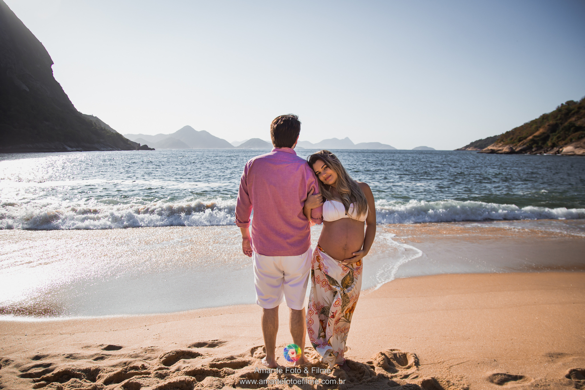 ensaio gestante na praia da urca praia vermelha botafogo rio de janeiro rj barra da tijuca copacabana recreio zona sul mamãe fotografia grávida
