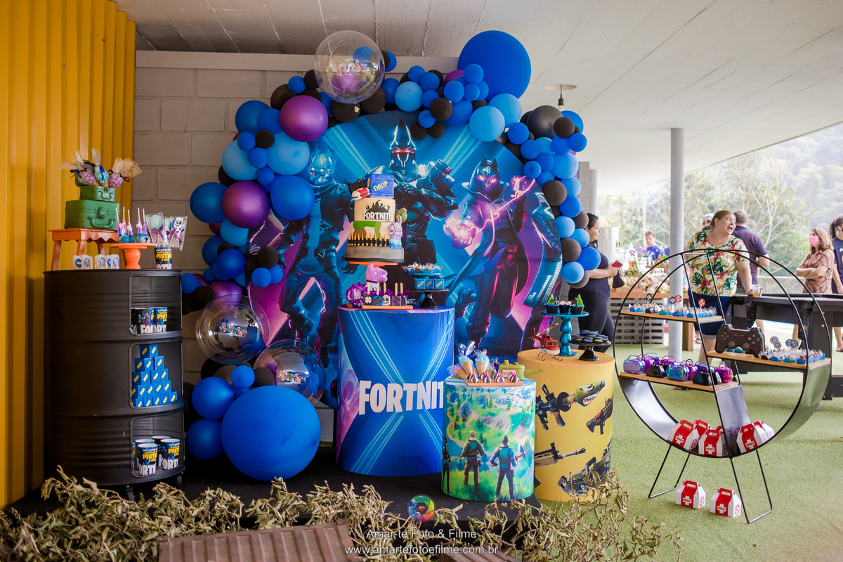 festa infantil tema frozen fortnite princesa disney casa do alto familia fotografia decoração menina alto da boa vista rio e janeiro