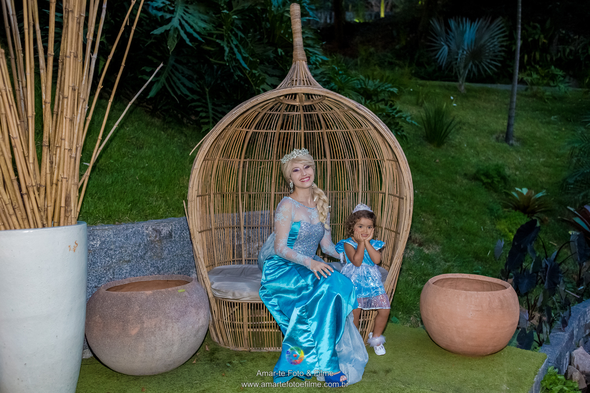 festa infantil tema frozen fortnite princesa disney casa do alto familia fotografia decoração menina alto da boa vista rio e janeiro