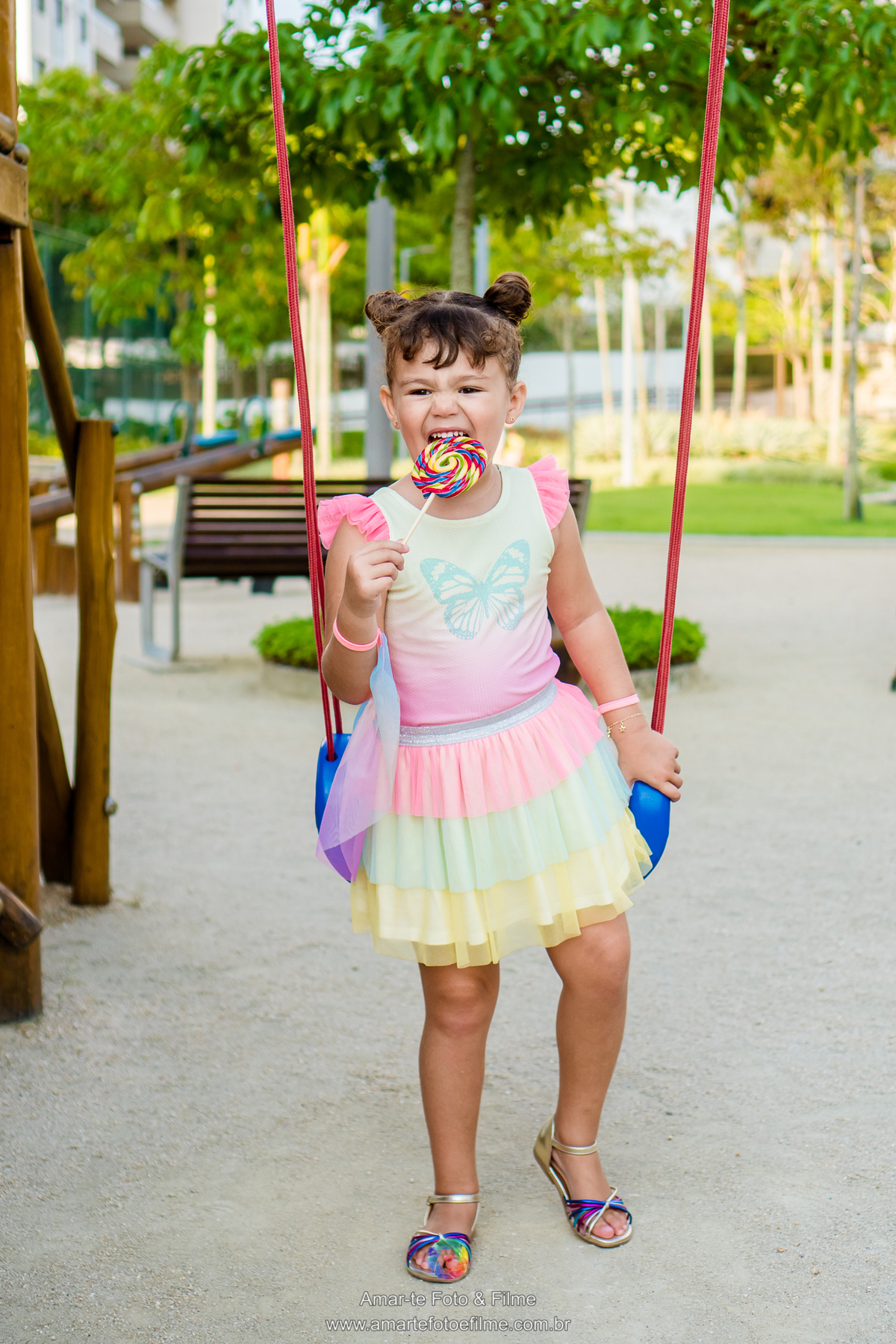ensaio infantil ilha pura rio de janeiro barra da tijuca parquinho parque criança pirulito looks vestidos inspiração externo fotografo