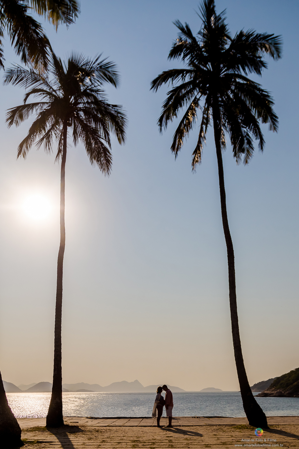 ensaio gestante na praia da urca praia vermelha aterro do flamengo gravida  ensaio fotografico gestante praia vermelha urca botafogo rio de janeiro praia familia fotografo família ensaio de gestante gestação amanhecer 